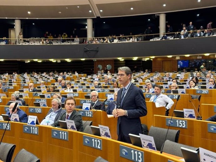 El presidente del Gobierno de La Rioja, Gonzalo Capellán, interviene en el pleno del Comité de las Regiones