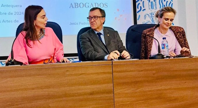 La Junta refuerza la formación de los abogados del turno de oficio de violencia de género en Antequera.