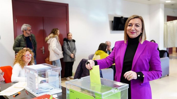 Eva Sanz Arazuri, elegida nueva rectora de la Universidad de La Rioja con el apoyo del 58,68 % de los votos