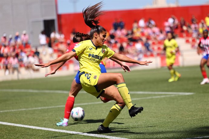 Archivo - Maria Romero of Villarreal CF in action during the Spanish Women League, Liga F, football match played between Atletico de Madrid and Villarreal CF at Centro Deportivo Alcala de Henares on June 15, 2024 in Madrid, Spain.