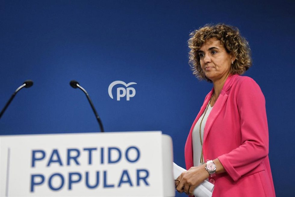 Archivo - La portavoz del PP en el Parlamento Europeo, Dolors Montserrat, ofrece una rueda de prensa, en la sede del PP, a 5 de agosto de 2024, en Madrid (España). Durante la comparecencia, la portavoz del Partido Popular en el Parlamento Europeo, ha pe