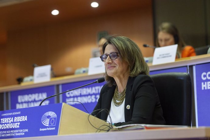 La candidata a la vicepresidencia ejecutiva de Transición Limpia, Justa y Competitiva, y a la cartera de Competencia de la Comisión Europea, Teresa Ribera, durante su intervención en el Parlamento Europeo en el proceso de audiencia para la confirmación de