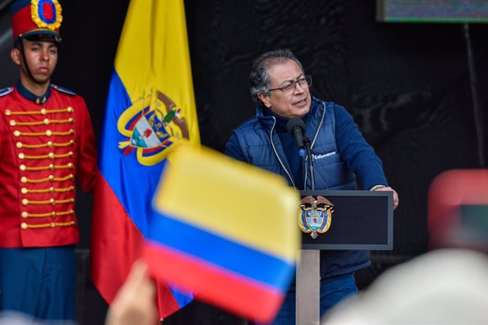 Archivo - July 16, 2024, Bogota, Cundinamarca, Colombia: Colombian President Gustavo Petro gives a speech after signing the law tab sanction the pension reform, at the Plaza de Bolivar in Bogota, Colombia July 16, 2024.