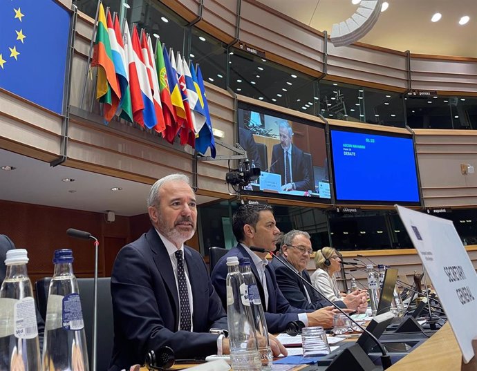 El presidente del Gobierno de Aragón, Jorge Azcón, interviene ante el Pleno del Comité de las Regiones.