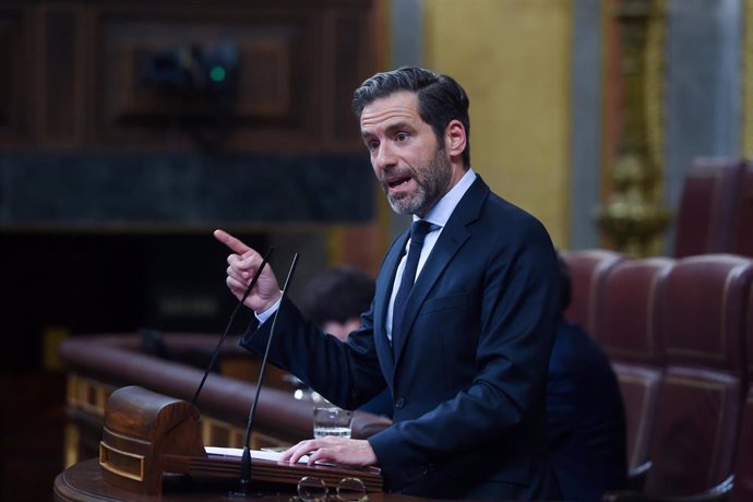 El vicesecretario de Cultura y portavoz del PP, Borja Sémper, interviene durante un pleno en el Congreso de los Diputados, a 29 de octubre de 2024, en Madrid (España). El Congreso debate y vota hoy la toma en consideración de dos iniciativas legislativas: