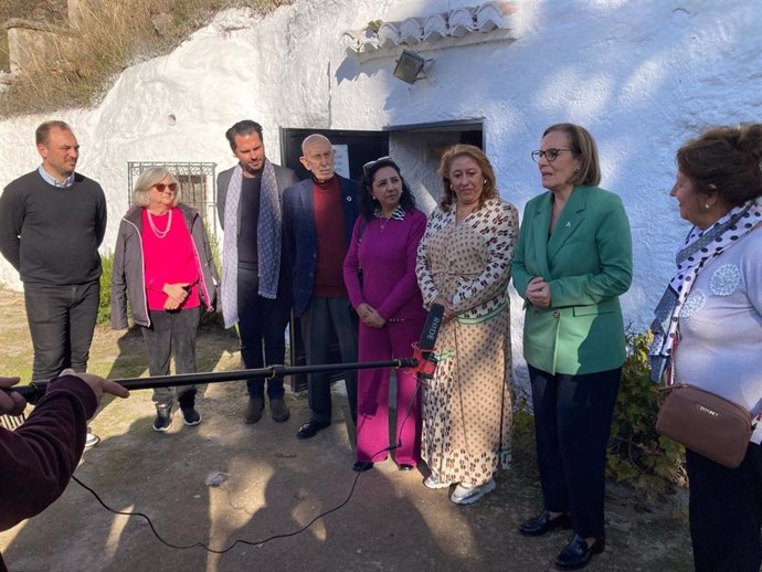 La delegada de Inclusión Social, Juventud, Familias e Igualdad, Matilde Ortíz, asiste a la presentación de una nueva iniciativa del programa de Itinerarios Europeos del Patrimonio Cultural Gitano (Romheritage)'.