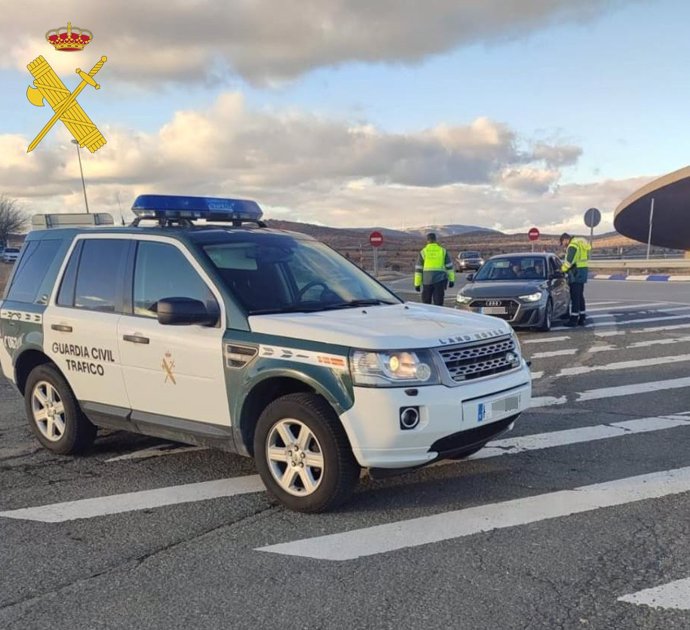 Imagen de un control de la Guardia Civil