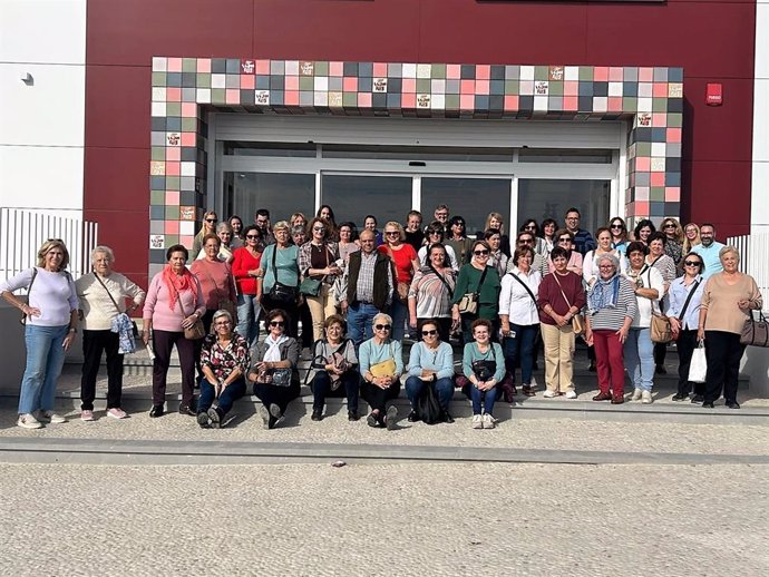 Participantes en la 'Jornada de Ocio y Respiro para Personas Cuidadoras', que este año se ha celebrado en La Rambla.