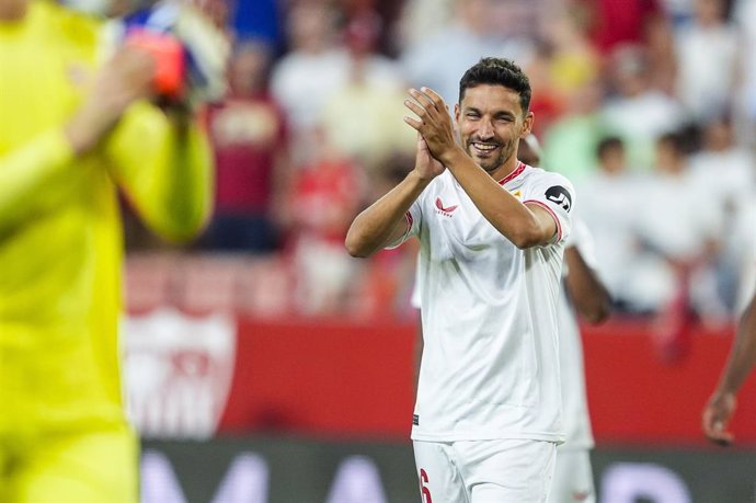 Archivo - Jesus Navas of Sevilla FC gestures during the Spanish league, La Liga EA Sports, football match played between Sevilla FC and Getafe CF at Ramon Sanchez-Pizjuan stadium on September 14, 2024, in Sevilla, Spain.