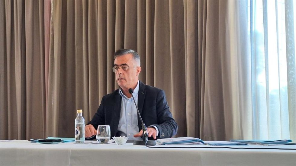 El exalcalde de Estepona (Málaga) Antonio Barrientos en rueda de prensa sobre la sentencia del caso 'Astapa'.
