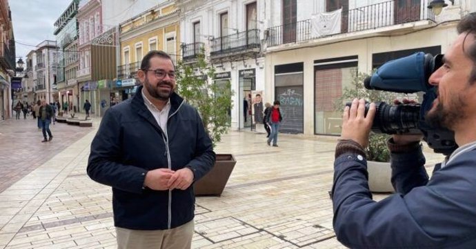 El secretario de Pueblos de Oposición del PSOE de Huelva, Rogelio Pinto.