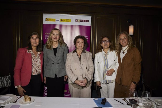 Encuentro  “Liderazgo femenino en las organizaciones de la sociedad civil”.