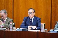 PSOE-A y Vox critican que los precios de residencias y viviendas para estudiantes en Andalucía "estén por las nubes"