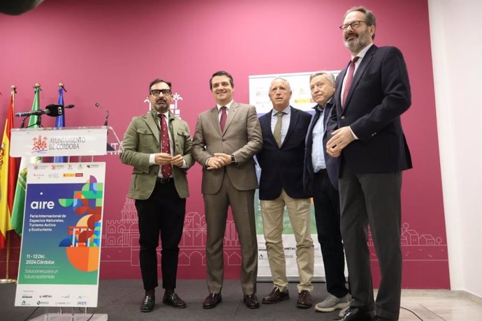 Presentación de la Feria Internacional de Espacios Naturales (EXPO AIRE), que se celebrará en el Centro de Exposiciones, Ferias y Convenciones de Córdoba.