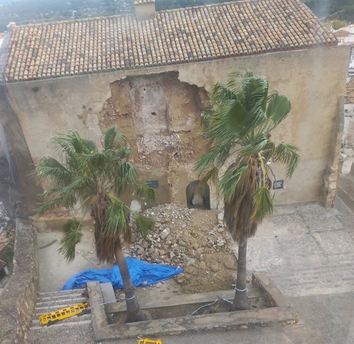 Museo Etnológico del Castillo de Buñol derrumbado parcialmente tras la dana del 29 de octubre en Valencia