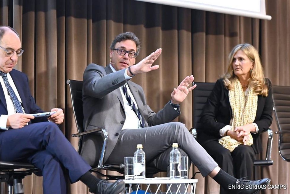 El vicepresidente del Govern balear y conseller de Economía, Hacienda e Innovación, Antoni Costa, en unas jornadas de la APttCB