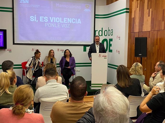 Espadas interviene en el debate denominado 'Sí, es violencia de género. Ponle voz'.