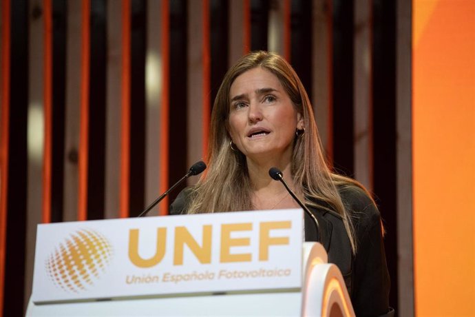 Archivo - La secretaria de Estado de Energía, Ministerio para la Transición Ecológica y el Reto Demográfico, Sara Aagesen, durante la inauguración del Foro Solar de la Unión Española Fotovoltaica (UNEF), en el Hotel Marriott Auditorium, a 9 de octubre de 