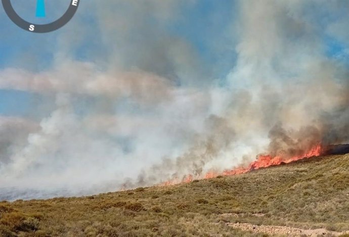 Incendio en el Cerro de la Coscoja, en Almería.