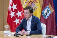 Almeida critica que los españoles tengan que elegir entre "la versión de un presidente mentiroso" o la de Aldama