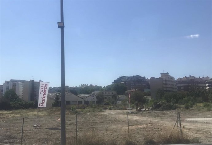 Archivo - Antigua fábrica de harinas en Huesca, donde se levantarán viviendas.