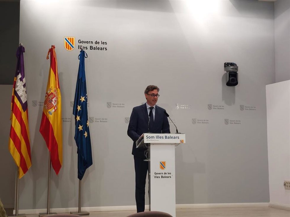 El portavoz del Govern y conseller de Economía, Hacienda e Innovación, Toni Costa, en rueda de prensa posterior al Consell de Govern