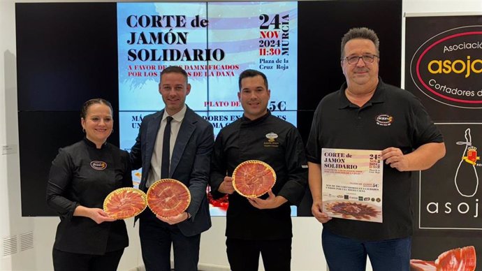 Presentación del evento 'Corte de jamón solidario'