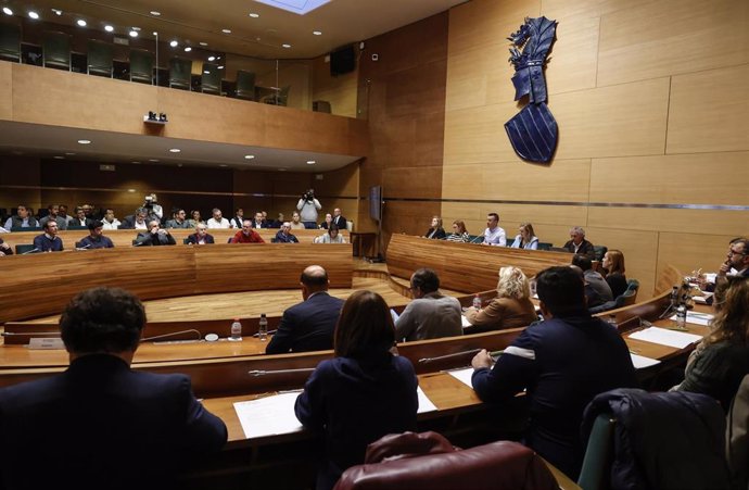 Reunión de alcaldes de los municipios afectados por la DANA, en la sede de la Diputación de Valencia