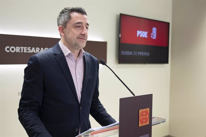 El portavoz de Sanidad del PSOE, Iván Carpi.