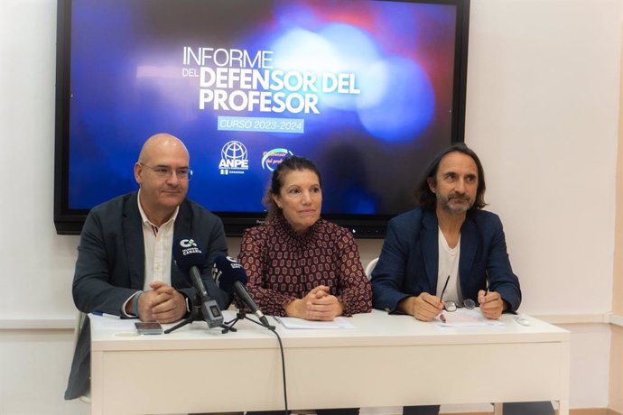 Presentacion de la Memoria de El Defensor del Profesor 2023-2024 de ANP