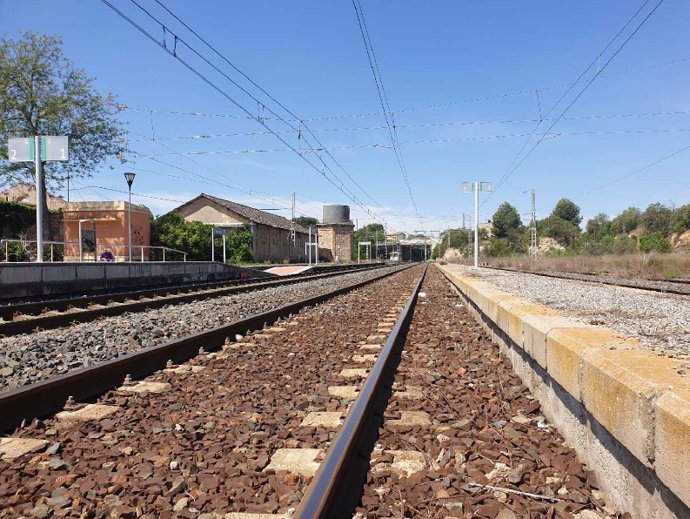 La línea ferroviaria de Reus (Tarragona) a Fayón (Zaragoza)