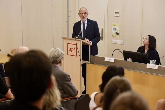 El conseller de Unión Europea y Acción Exterior de la Generalitat, Jaume Duch, en la inauguración del curso del IBEI