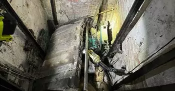 Herido grave un trabajador aplastado por una plancha pesada cuando reparaba un ascensor en el barrio del Pilar