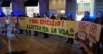 Ecologistas protestan en Barcelona contra las conclusiones de la COP29 y exigen "acciones reales"