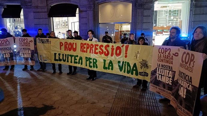 Ecologistas durante la protesta