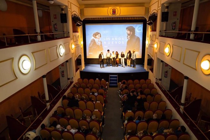 Preestreno de la serie 'Los años nuevos' en el Teatro Apolo de Almería.