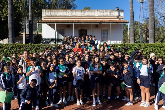 Escolares participan en el programa 'Joven Medio Ambiente' del Parque Moret