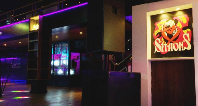 Archivo - Interior de Sithon's.