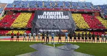 Mestalla homenajea a las víctimas de la DANA antes del Valencia-Betis