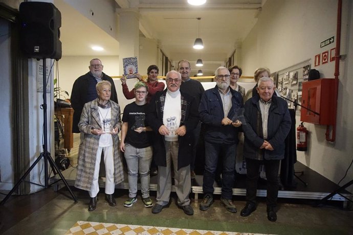 Homenaje a personas voluntarias y colaboradoras del París 365.