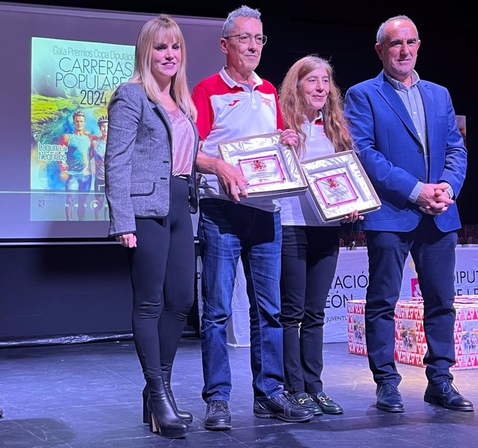 La Responsable De Deportes En La Diputación De León, Patricia Martínez, Ha Clausurado La XIV Copa Diputación De Carreras Populares En Una Gala Celebrada En Laguna De Negrillos En La Que Han Participado 645 Deportistas