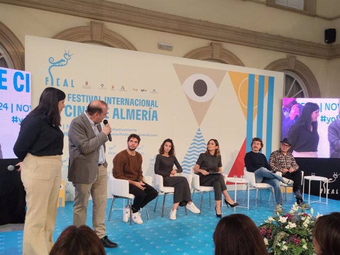 Mesa redonda de Fical con Pol Hermoso, Amaia Aberasturi, Elena Sánchez, Javier Veiga y José Corbacho.