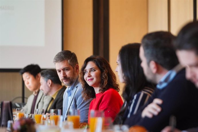 La presidenta de la Comunidad, Isabel Díaz Ayuso, en Seúl