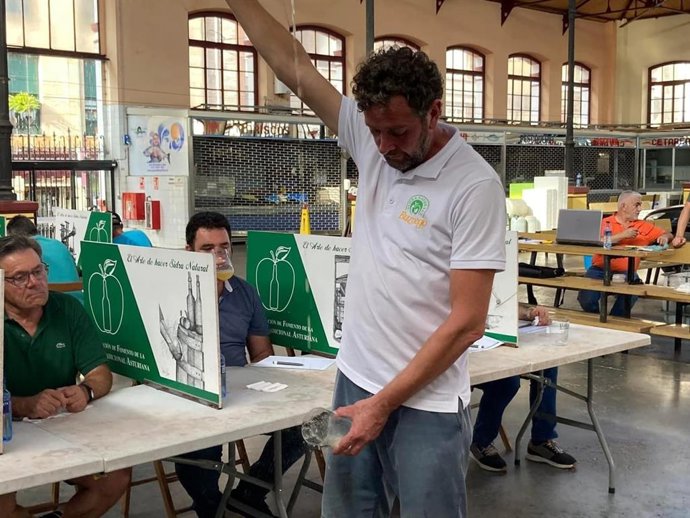 Archivo - Villaviciosa elige este domingo la mejor sidra casera del concejo