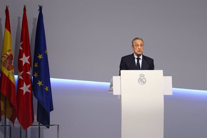 Archivo - Florentino Perez, President of Real Madrid, attends during the Ordinary General Assembly of Real Madrid celebrated at Ciudad Deportiva Real Madrid on October 02, 2022, in Valdebebas, Madrid, Spain.