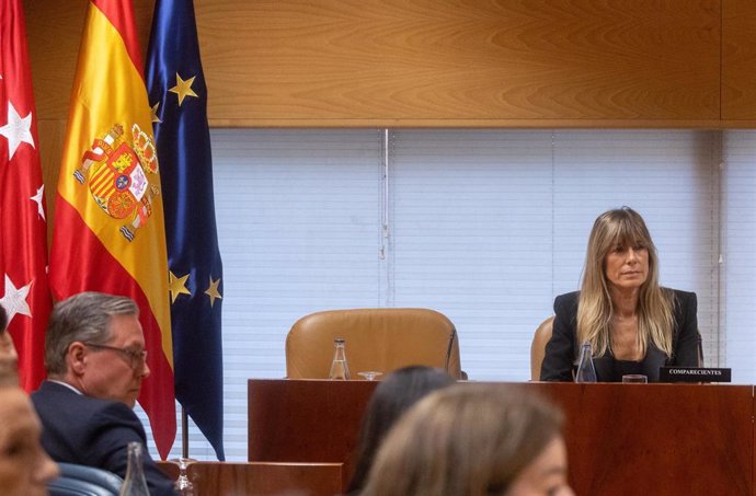 La esposa del presidente del Gobierno, Begoña Gómez, durante la comisión de investigación de la Asamblea de Madrid sobre su actividad en la Universidad Complutense, a 13 de noviembre de 2024, en Madrid (España).