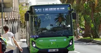 UGT y Confebus acuerdan desconvocar la huelga en el sector del autobús pero CCOO mantiene la convocatoria