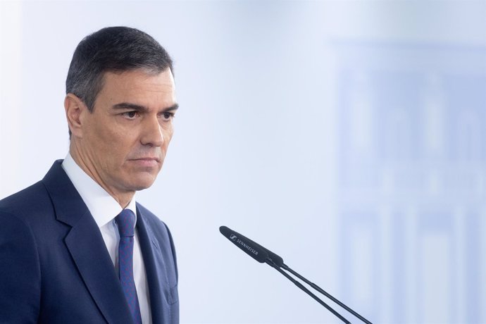 El presidente del Gobierno, Pedro Sánchez, durante una rueda de prensa posterior a la reunión del Consejo de Ministros, en el Palacio de La Moncloa, a 11 de noviembre de 2024, en Madrid (España). 