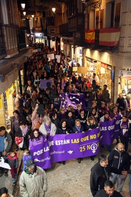 Archivo - Manifestación por el 25N en Toledo.