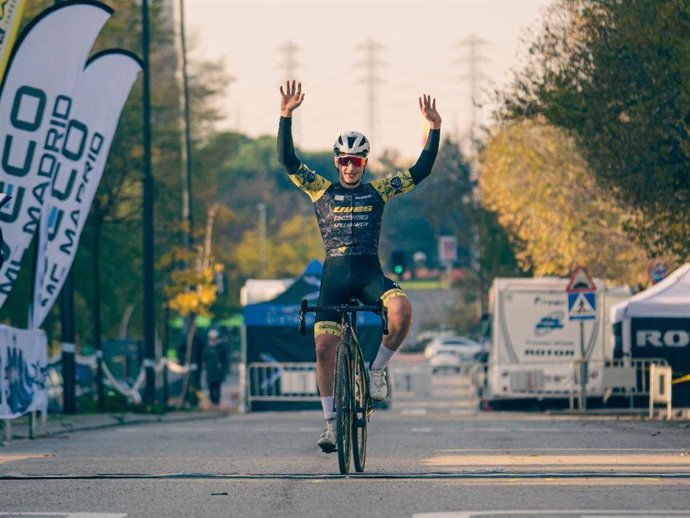 Miguel Díaz, ganador Sub-23. XX GP Ciclocross Coslada-IVECO MC Madrid